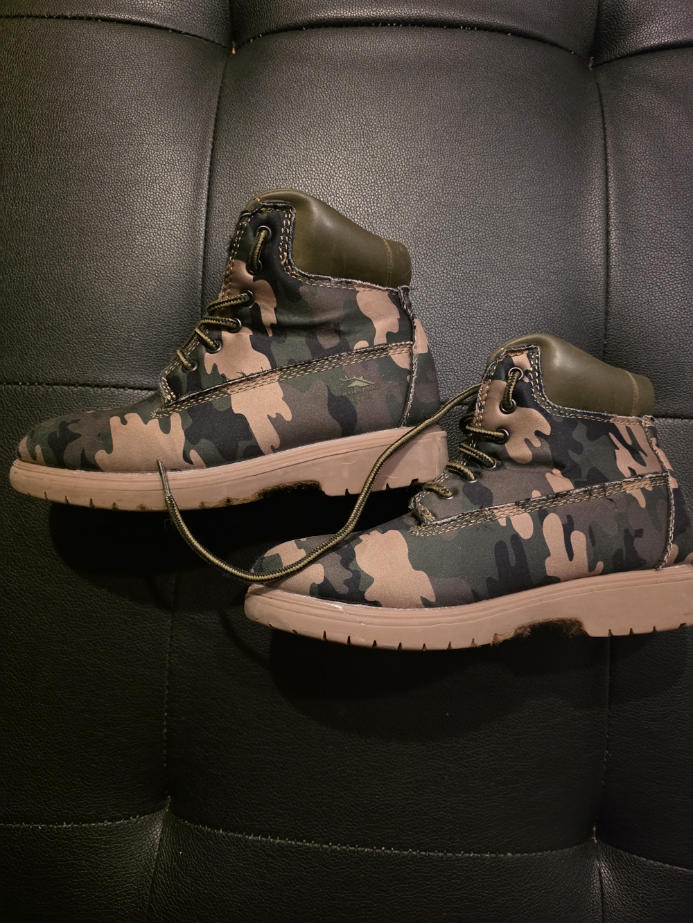 Boy's Camouflage Ankle Boots in Olive and Tan